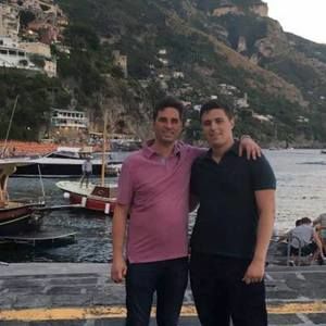 Meet your Posher, Oren